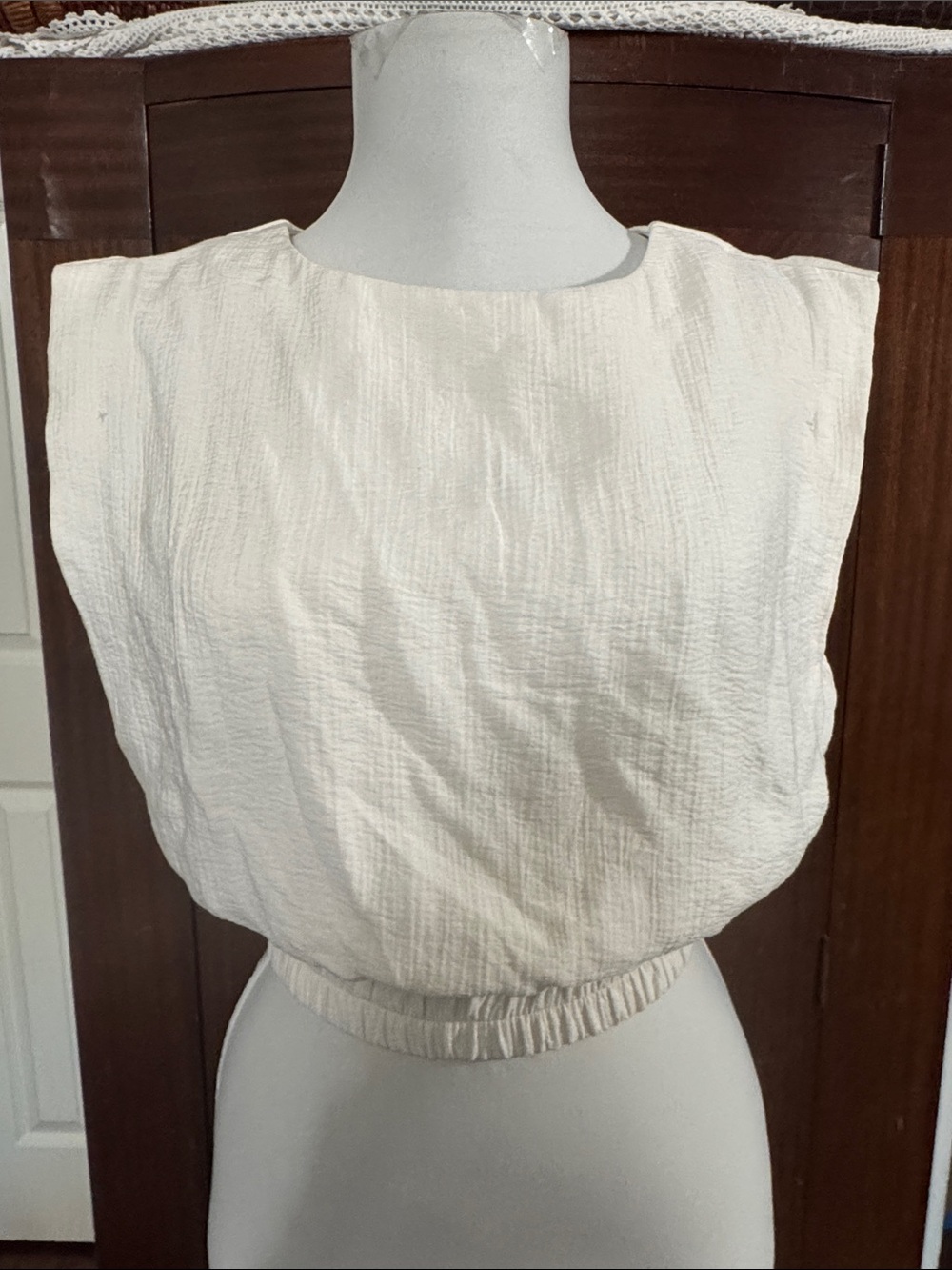 NWT A Nee Day Sleeveless Cropped Top